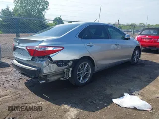 2015 Toyota Camry XLE with VIN 4T1BF1FK9FU912662, listed as a IAAI auction lot 42167247 with 206,295 mi miles and . Bid and sale history available at DreamBid. Image 4.