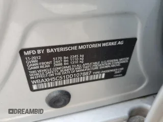2013 BMW 5 Series 528i xDrive z VIN WBAXH5C51DD107887, wystawiony jako Copart lot #59550505 z przebiegiem 89 537 mil mil oraz Szkoda całkowita • Salvage title. Historia ofert i sprzedaży dostępna na DreamBid. Obrazek 12.