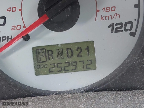 2004 Ford Escape XLT with VIN 1FMYU93184KB61332, listed as a IAAI auction lot 42024633 with 252,972 mi miles. Bid and sale history available at carsss.com. Image 7.