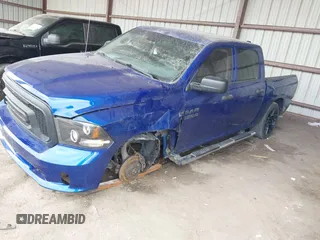 2015 Ram 1500 Express z VIN 1C6RR7KT3FS611030, wystawiony jako IAAI lot #41849847 z przebiegiem 123 509 mil mil oraz . Historia ofert i sprzedaży dostępna na DreamBid. Obrazek 2.