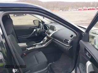 2019 Mitsubishi Eclipse Cross SE z VIN JA4AT5AA5KZ048554, wystawiony jako IAAI lot #41992025 z przebiegiem 76 052 mil mil oraz . Historia ofert i sprzedaży dostępna na DreamBid. Obrazek 5.