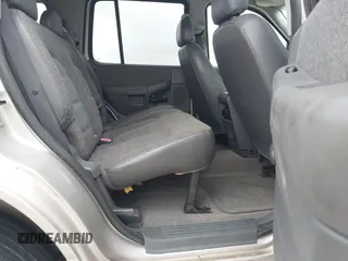 2004 Ford Explorer XLS z VIN 1FMZU62K74UC37365, wystawiony jako IAAI lot #42204190 z przebiegiem 144 350 mil mil oraz . Historia ofert i sprzedaży dostępna na DreamBid. Obrazek 8.