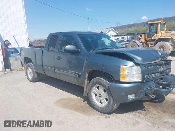 2009 Chevrolet Silverado 1500 LT with VIN 1GCEK29099Z214279, listed as a IAAI auction lot 42112324 with 55,953 mi miles and . Bid and sale history available at DreamBid. Image 1.