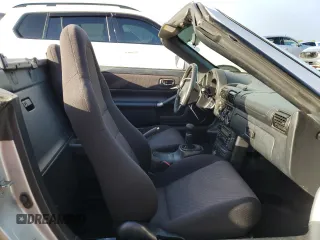 2001 Toyota MR2 z VIN JTDFR320410036287, wystawiony jako Copart lot #73851984 z przebiegiem Nie podano mil oraz Szkody całkowita. Historia ofert i sprzedaży dostępna na DreamBid. Obrazek 10.