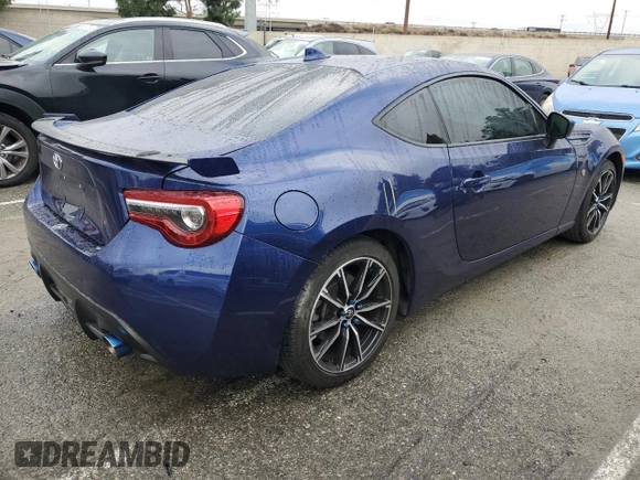 2018 Toyota 86 GT with VIN JF1ZNAE10J8700321, listed as a Copart auction lot 82405844 with 42,338 mi miles and Salvage Title. Bid and sale history available at carsss.com. Image 3.