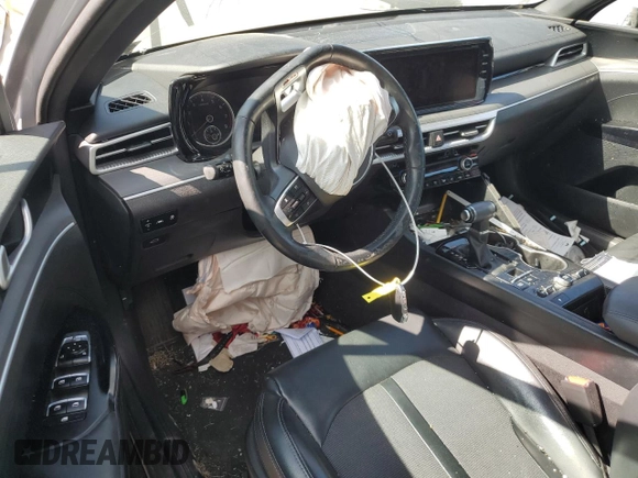 2022 Kia K5 GT-Line z VIN 5XXG64J22NG118741, wystawiony jako Copart lot #57244305 z przebiegiem Nie podano mil oraz Szkoda całkowita • Salvage title. Historia ofert i sprzedaży dostępna na DreamBid. Obrazek 8.