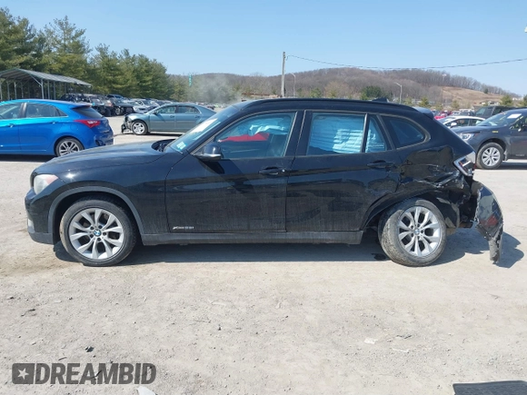 2013 BMW X1 xDrive28i with VIN WBAVL1C59DVR87469, listed as a IAAI auction lot 41775333 with 124,220 mi miles. Bid and sale history available at carsss.com. Image 14.