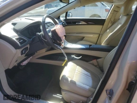 2014 Lincoln MKZ with VIN 3LN6L2G95ER809658, listed as a Copart auction lot 46814105 with 61,397 mi miles and Salvage Title. Bid and sale history available at carsss.com. Image 7.