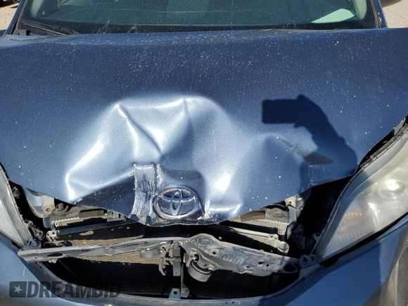 2014 Toyota Sienna XLE with VIN 5TDYK3DC5ES467244, listed as a Copart auction lot 54777445 with 157,503 mi miles and Salvage Title. Bid and sale history available at DreamBid. Image 12.