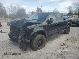 2024 Ford F-250 XL z VIN 1FT8W2BMXRED95463, wystawiony jako Copart lot #47617715 z przebiegiem 3 341 mil mil oraz Czysty tytuł • Clean title. Historia ofert i sprzedaży dostępna na DreamBid. Obrazek 1.
