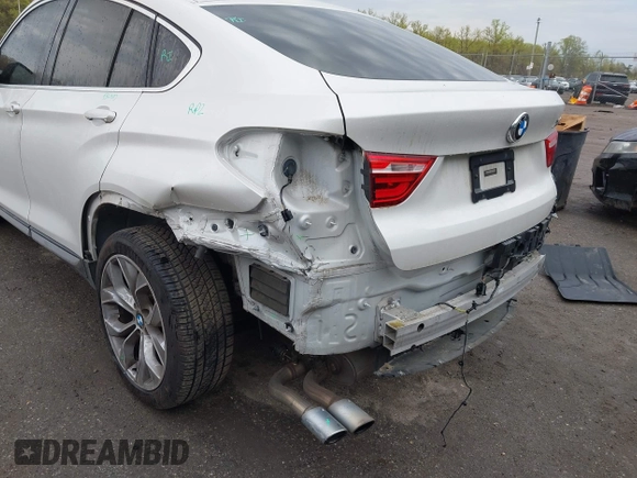 2018 BMW X4 xDrive28i z VIN 5UXXW3C57J0T82081, wystawiony jako IAAI lot #41991254 z przebiegiem 100 654 mil mil oraz . Historia ofert i sprzedaży dostępna na DreamBid. Obrazek 6.