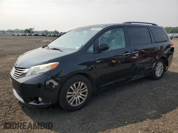2013 Toyota Sienna XLE AAS with VIN 5TDYK3DCXDS333750, listed as a Copart auction lot 60894295 with 154,400 mi miles and Salvage title. Bid and sale history available at DreamBid. Image 1.