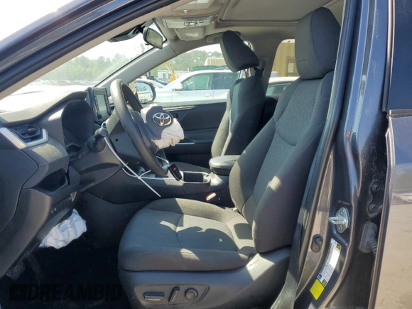 2022 Toyota RAV4 XLE with VIN 2T3W1RFVXNW201440, listed as a Copart auction lot 52416825 with 84,514 mi miles and Clean Title. Bid and sale history available at carsss.com. Image 7.