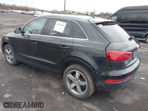 2015 Audi Q3 Premium Plus z VIN WA1EFCFS6FR012425, wystawiony jako IAAI lot #42042484 z przebiegiem 139 012 mil mil oraz . Historia ofert i sprzedaży dostępna na DreamBid. Obrazek 3.