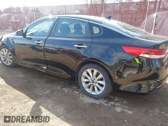 2017 Kia Optima LX with VIN 5XXGT4L33HG141559, listed as a IAAI auction lot 41863912 with 148,250 mi miles. Bid and sale history available at carsss.com. Image 3.
