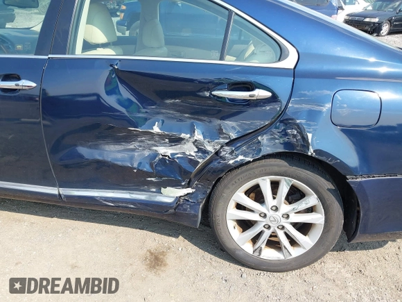 2011 Lexus ES 330 with VIN JTHBK1EG7B2437904, listed as a IAAI auction lot 42486692 with Not provided miles and . Bid and sale history available at DreamBid. Image 6.