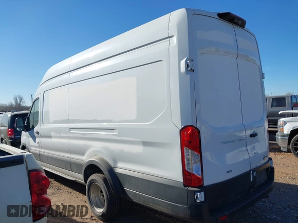 2023 Ford Transit Cargo z VIN 1FTBF4U80PKA47025, wystawiony jako IAAI lot #41715521 z przebiegiem 104 952 mil mil oraz . Historia ofert i sprzedaży dostępna na DreamBid. Obrazek 14.