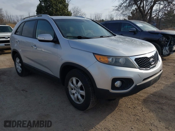 2012 Kia Sorento LX with VIN 5XYKT4A62CG237467, listed as a IAAI auction lot 41842045 with 113,357 mi miles. Bid and sale history available at carsss.com. Image 1.
