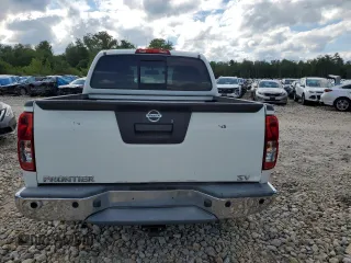 2016 Nissan Frontier SV z VIN 1N6AD0ER2GN726582, wystawiony jako Copart lot #58469925 z przebiegiem 173 517 mil mil oraz Szkoda całkowita • Salvage title. Historia ofert i sprzedaży dostępna na DreamBid. Obrazek 6.