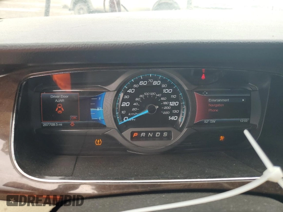 2014 Ford Taurus Limited z VIN 1FAHP2F82EG141034, wystawiony jako Copart lot #52579995 z przebiegiem 207 709 mil mil oraz Szkoda całkowita • Salvage title. Historia ofert i sprzedaży dostępna na DreamBid. Obrazek 9.