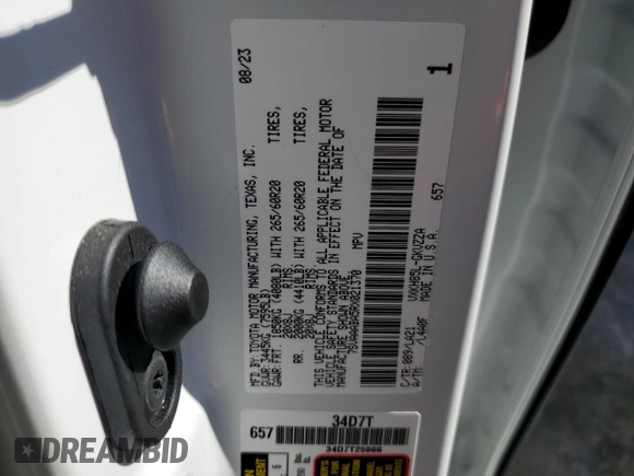 2024 Toyota Sequoia SR5 with VIN 7SVAAABA5RX021370, listed as a Copart auction lot 80050244 with 29,969 mi miles and Salvage Title. Bid and sale history available at carsss.com. Image 14.