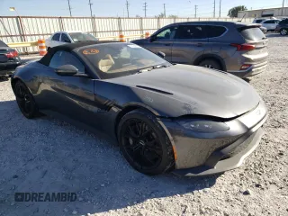 2021 Aston Martin Vantage z VIN SCFSMGBW1MGP05671, wystawiony jako Copart lot #71882173 z przebiegiem 10 940 mil mil oraz . Historia ofert i sprzedaży dostępna na DreamBid. Obrazek 4.
