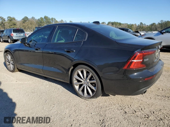 2020 Volvo S60 Momentum with VIN 7JR102FK3LG041969, listed as a Copart auction lot 37099794 with 40,524 mi miles. Bid and sale history available at carsss.com. Image 2.