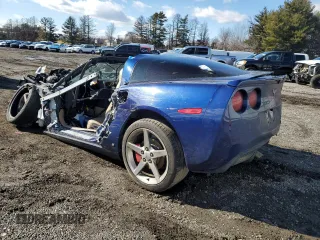 2007 Chevrolet Corvette z VIN 1G1YY26U275128702, wystawiony jako Copart lot #44051485 z przebiegiem Nie podano mil oraz Szkody całkowita. Historia ofert i sprzedaży dostępna na DreamBid. Obrazek 2.