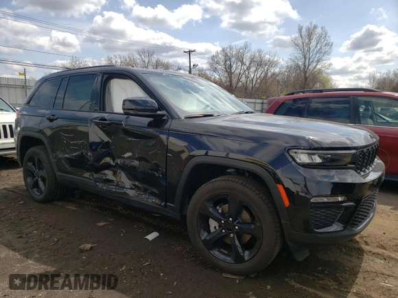 2023 Jeep Grand Cherokee Limited with VIN 1C4RJHBG2PC565808, listed as a Copart auction lot 52732085 with 11,828 mi miles and Salvage title. Bid and sale history available at DreamBid. Image 4.