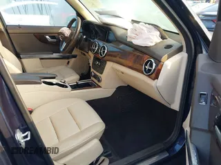 2013 Mercedes-Benz GLK with VIN WDCGG8JB3DF967790, listed as a IAAI auction lot 41445047 with 133,377 mi miles. Bid and sale history available at carsss.com. Image 5.