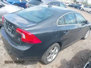 2013 Volvo S60 T5 with VIN YV1612FH0D2193433, listed as a IAAI auction lot 41756957 with 96,720 mi miles. Bid and sale history available at carsss.com. Image 4.