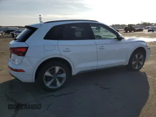 2020 Audi Q5 Premium with VIN WA1ANAFY8L2098240, listed as a Copart auction lot 43259135 with 49,125 mi miles and Salvage Title. Bid and sale history available at carsss.com. Image 3.