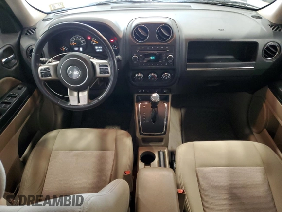 2014 Jeep Patriot Latitude с VIN 1C4NJRFB8ED647617, выставлен на аукционе Copart как лот 53063505 с пробегом 139 132 миль миль и Списание • Salvage title. История ставок и продаж доступна на DreamBid. Изображение 8.