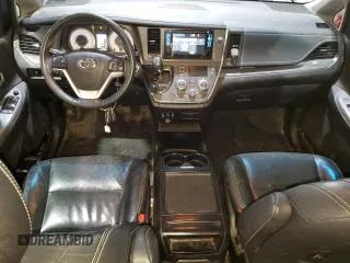 2017 Toyota Sienna SE with VIN 5TDXZ3DC6HS852078, listed as a Copart auction lot 51044615 with 81,552 mi miles and Salvage title. Bid and sale history available at DreamBid. Image 8.