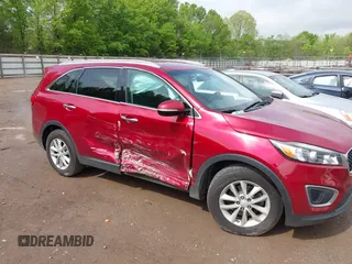 2017 Kia Sorento LX z VIN 5XYPGDA56HG191361, wystawiony jako IAAI lot #42103259 z przebiegiem 207 652 mil mil oraz . Historia ofert i sprzedaży dostępna na DreamBid. Obrazek 6.
