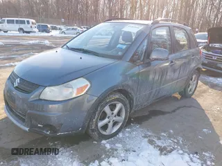 2008 Suzuki SX4 with VIN JS2YB413985108117, listed as a IAAI auction lot 41269956 with 182,324 mi miles. Bid and sale history available at carsss.com. Image 2.