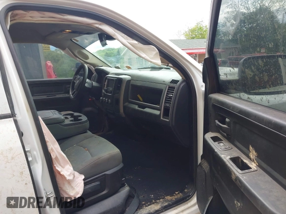 2016 Ram 1500 Express with VIN 1C6RR7FT9GS419672, listed as a IAAI auction lot 42253522 with 106,254 mi miles and . Bid and sale history available at DreamBid. Image 5.