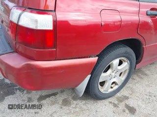 2001 Subaru Forester S w/Premium Pkg with VIN JF1SF65611H736252, listed as a IAAI auction lot 42025458 with 122,410 mi miles. Bid and sale history available at carsss.com. Image 6.