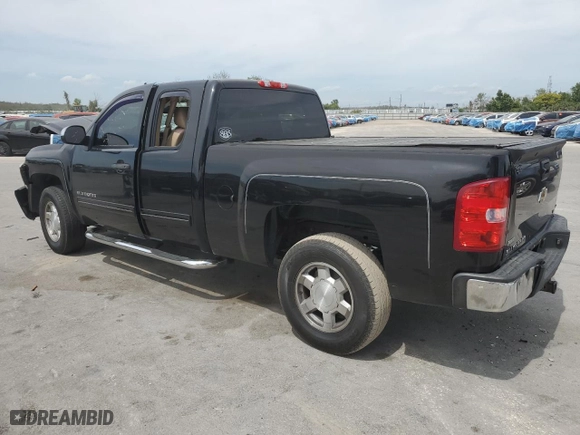 2011 Chevrolet Silverado 1500 LT with VIN 1GCRCSE0XBZ407261, listed as a Copart auction lot 50373095 with 122,315 mi miles and Salvage Title. Bid and sale history available at carsss.com. Image 2.