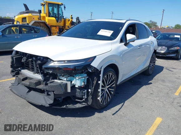 2024 Lexus RX 350h z VIN 2T2BBMCA8RC035933, wystawiony jako IAAI lot #42249750 z przebiegiem 33 181 mil mil oraz . Historia ofert i sprzedaży dostępna na DreamBid. Obrazek 17.