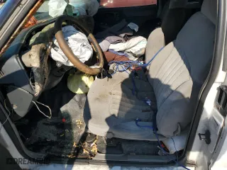 2001 GMC Sonoma SLS w/1SG Pkg with VIN 1GTCS19W518224890, listed as a Copart auction lot 69798054 with 200,891 mi miles and Salvage Title. Bid and sale history available at carsss.com. Image 7.
