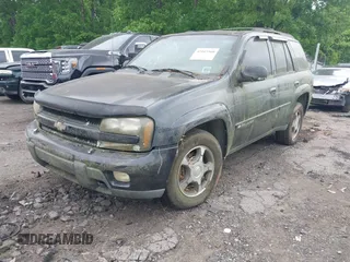 2004 Chevrolet TrailBlazer LS with VIN 1GNDT13S242171832, listed as a IAAI auction lot 42107560 with 1 mi miles. Bid and sale history available at carsss.com. Image 2.