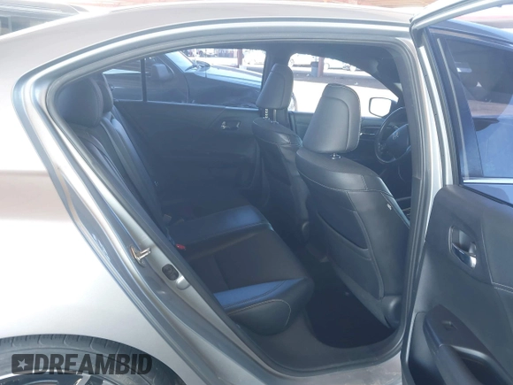 2017 Honda Accord Sedan Sport with VIN 1HGCR2F55HA124919, listed as a IAAI auction lot 41842118 with 116,136 mi miles. Bid and sale history available at carsss.com. Image 8.