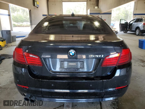 2013 BMW 5 Series 528i xDrive with VIN WBAXH5C51DD112846, listed as a Copart auction lot 57757235 with 119,511 mi miles and Clean title. Bid and sale history available at DreamBid. Image 6.