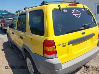 2002 Ford Escape XLT с VIN 1FMCU03152KC08030, выставлен на аукционе IAAI как лот 42533203 с пробегом 224 861 миль миль и . История ставок и продаж доступна на DreamBid. Изображение 3.