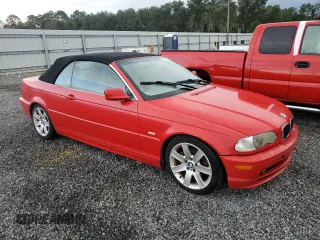 2002 BMW 3 Series 325Ci with VIN WBABS33482PG88200, listed as a Copart auction lot 73882984 with Not Provided miles and Salvage Title. Bid and sale history available at carsss.com. Image 4.