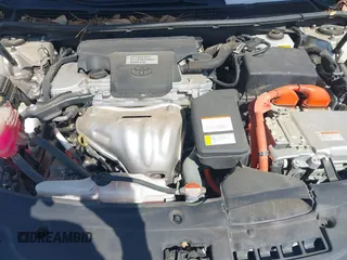 2016 Toyota Avalon Hybrid XLE Premium with VIN 4T1BD1EB5GU050453, listed as a IAAI auction lot 41993274 with 83,868 mi miles. Bid and sale history available at carsss.com. Image 10.