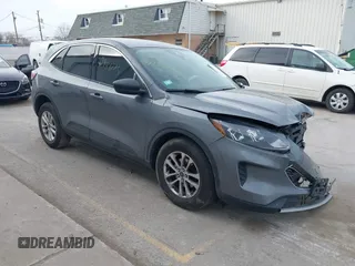 2022 Ford Escape SE z VIN 1FMCU9G67NUB51168, wystawiony jako IAAI lot #41816045 z przebiegiem 25 093 mil mil oraz . Historia ofert i sprzedaży dostępna na DreamBid. Obrazek 1.