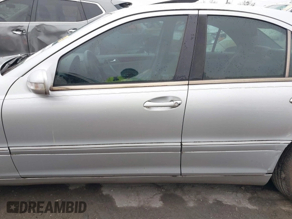 2002 Mercedes-Benz C 230/260/280/320 with VIN WDBRF61J42F252428, listed as a IAAI auction lot 41545680 with Not provided miles and . Bid and sale history available at DreamBid. Image 14.
