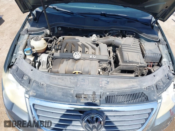 2008 Volkswagen Passat 3.6L V6 with VIN WVWDU73C58P065966, listed as a IAAI auction lot 42543613 with 142,948 mi miles and . Bid and sale history available at DreamBid. Image 10.
